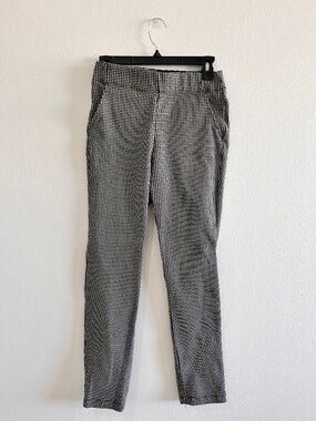 Max Studio Black & White Windowpane Slim Leg Pants